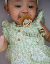 Load image into Gallery viewer, Ari Pacifier Clip
